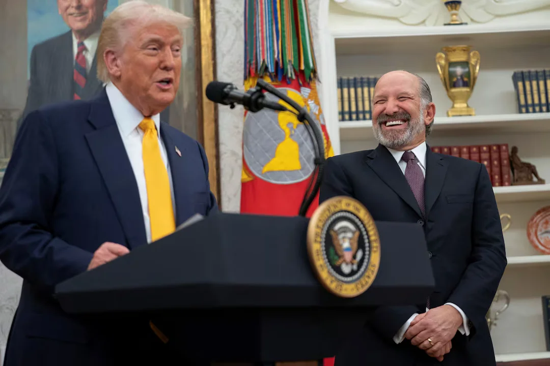 Trump profundiza el nacionalismo económico aplicando nuevos aranceles a las importaciones