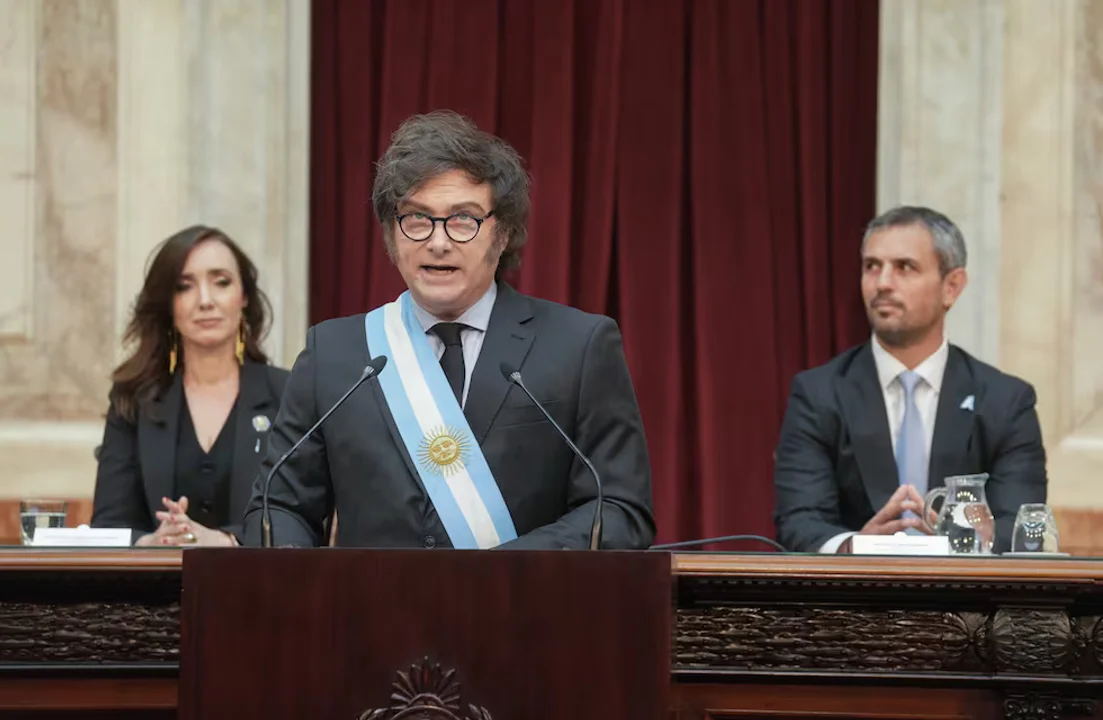 Organizan una convocatoria en la Plaza del Congreso para exigir el juicio político a Milei