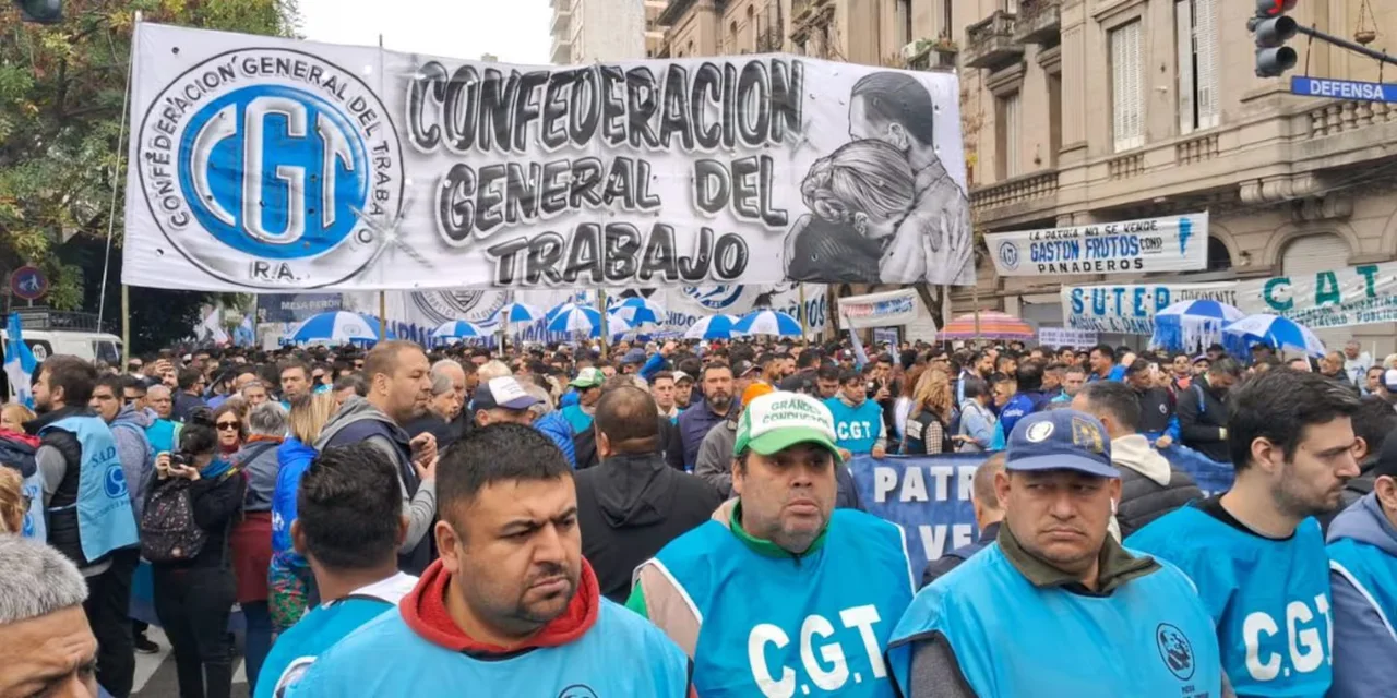 La CGT definirá hoy la fecha y modalidad del tercer paro general contra Javier Milei