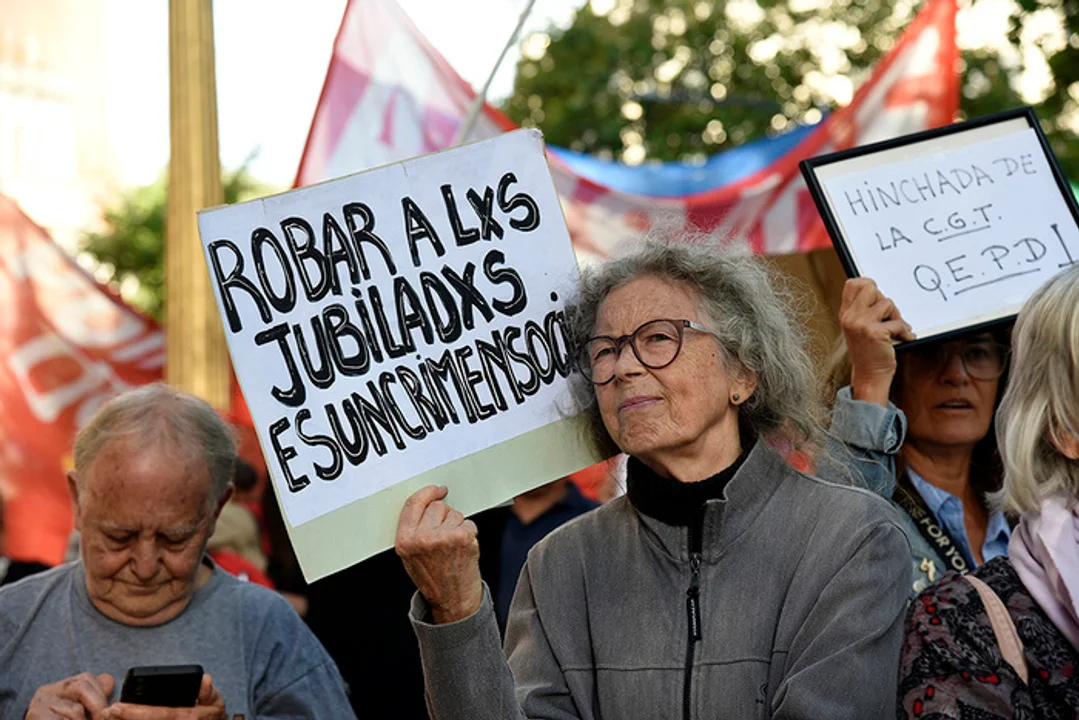 Se termina la moratoria previsional y 243,000 personas no podrán jubilarse en 2025