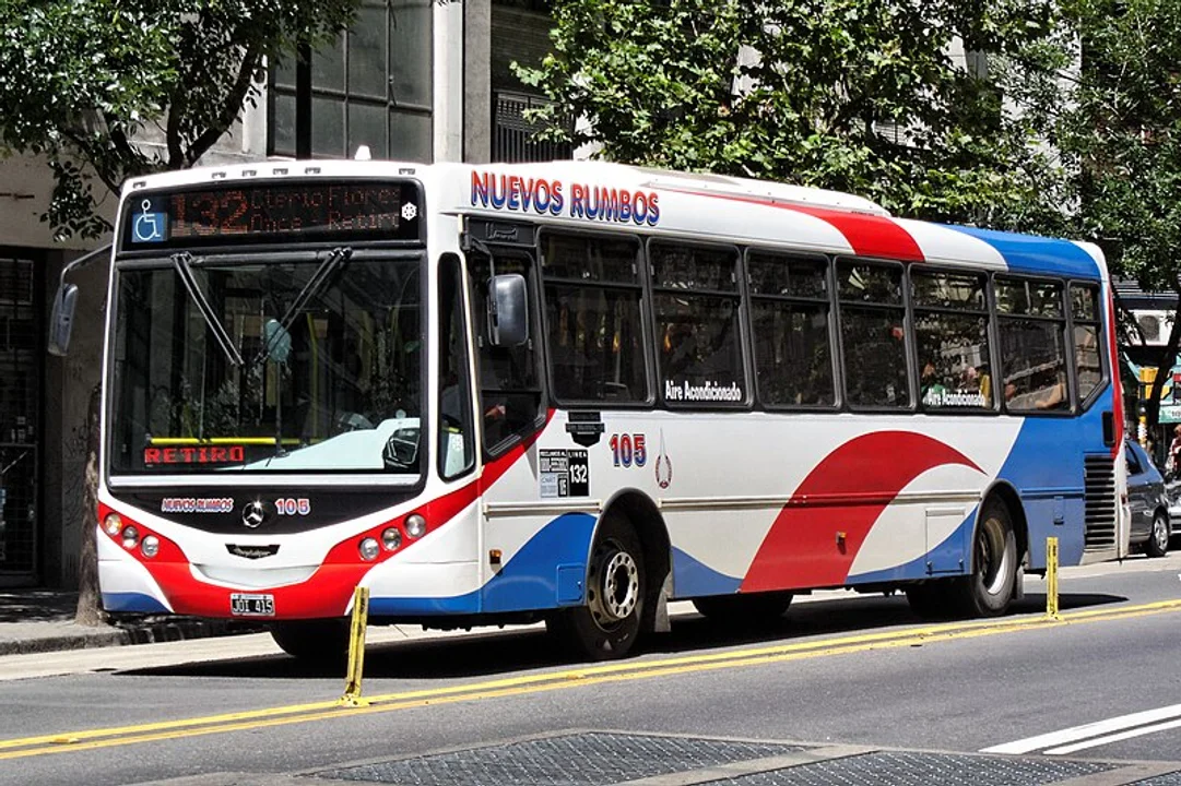 Hoy no habrá paro de colectivos: se dictó la conciliación obligatoria