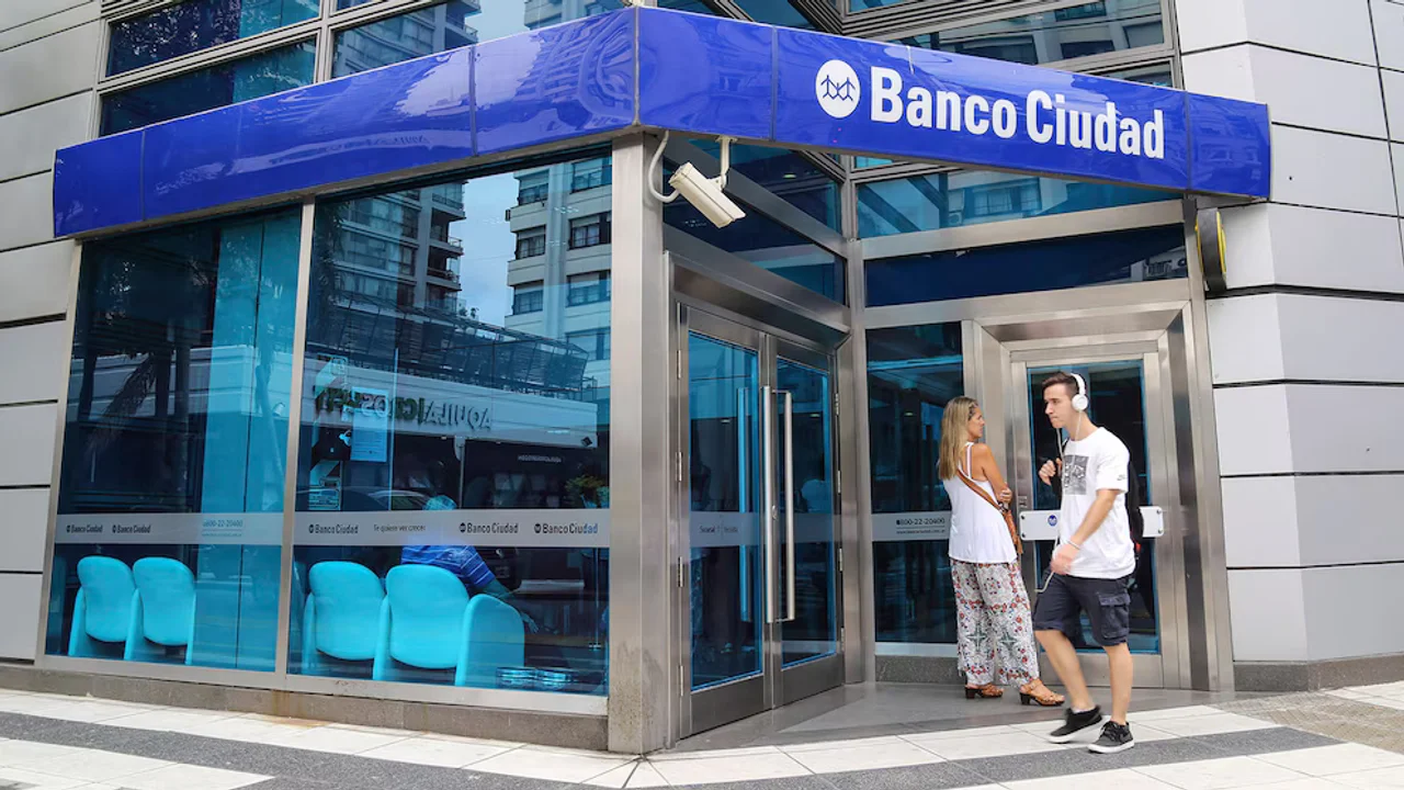 Ya salieron de los bancos más de 5,000 millones de dólares