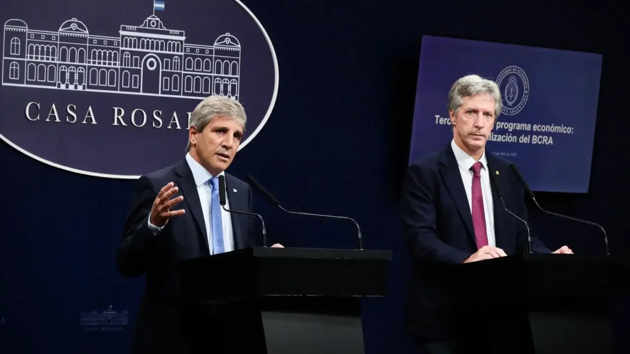 Llega el primer desembolso de la nueva deuda con el FMI; se trata de u$s 12.000 millones.