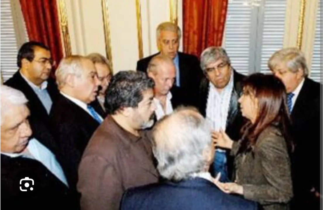 Cristina Kirchner señaló la necesidad de una "actualización del modelo sindical argentino". La ex presidenta