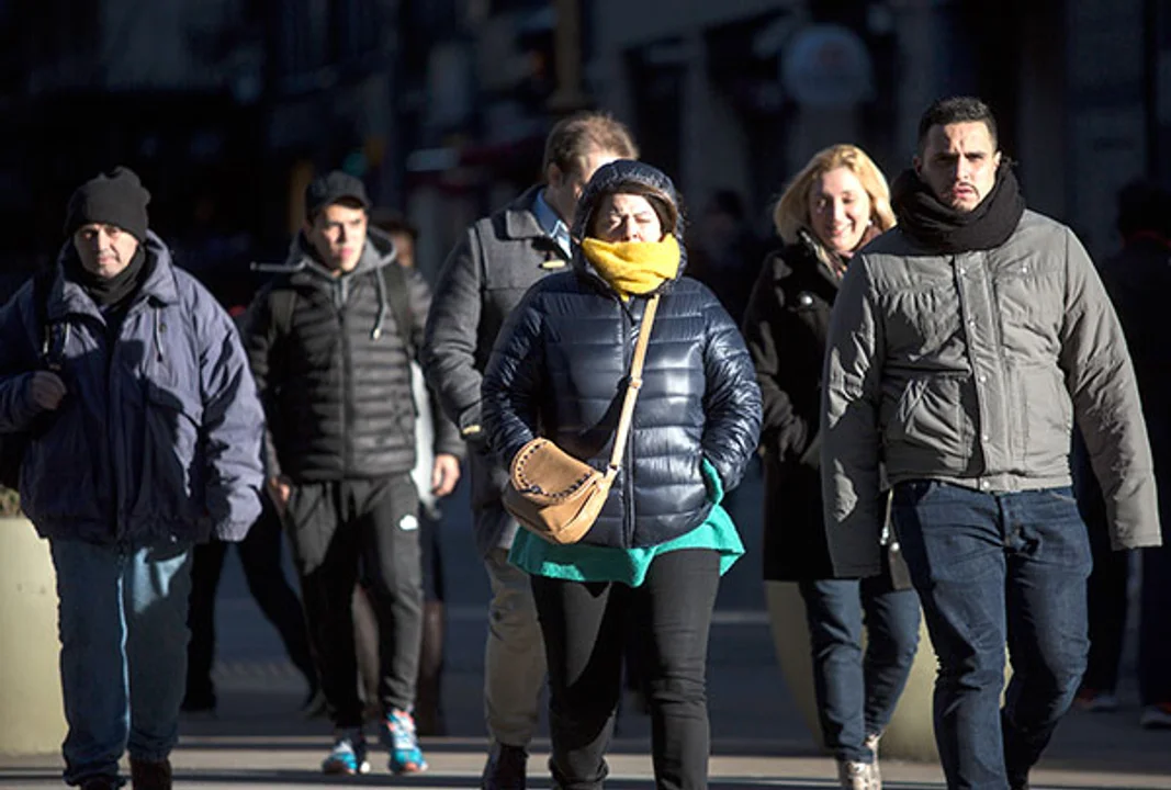 Hola, polar llega a Buenos Aires; se esperan mínimas de 3 grados.