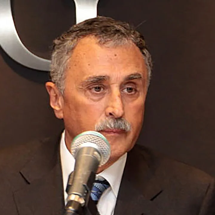 Investigan si el ministro de Salud, Mario Lugones, ejerció presiones sobre el Consejo Directivo del Hospital Garrahan