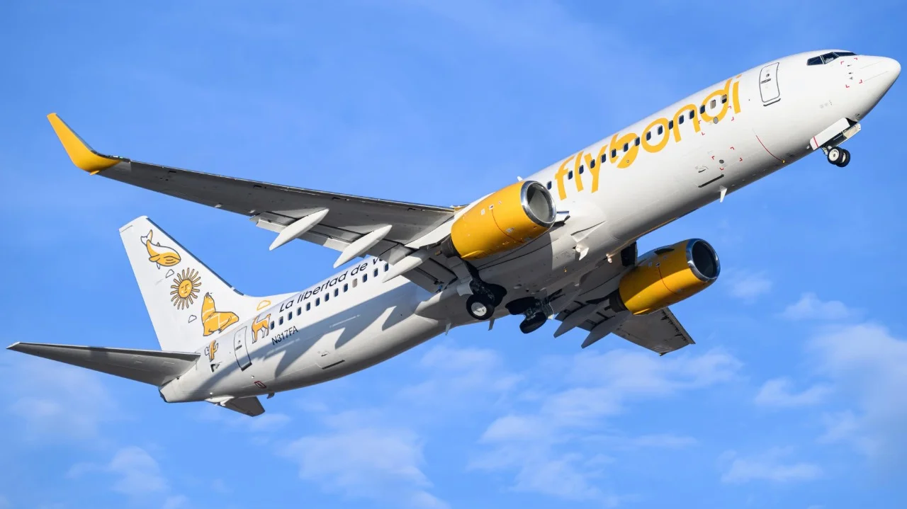 Flybondi tiene nuevo dueño: un fondo de inversión estadounidense adquirió la participación mayoritaria de la empresa